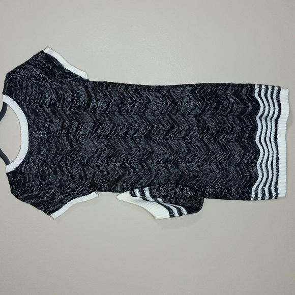 Made for me to look amazing Sweater Dress with Hat - Picture 5 of 9